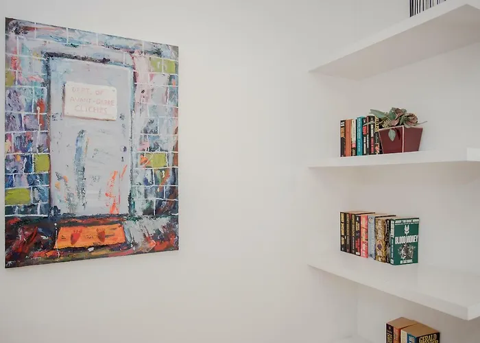 Liiiving In Porto | Bright Light Apartment