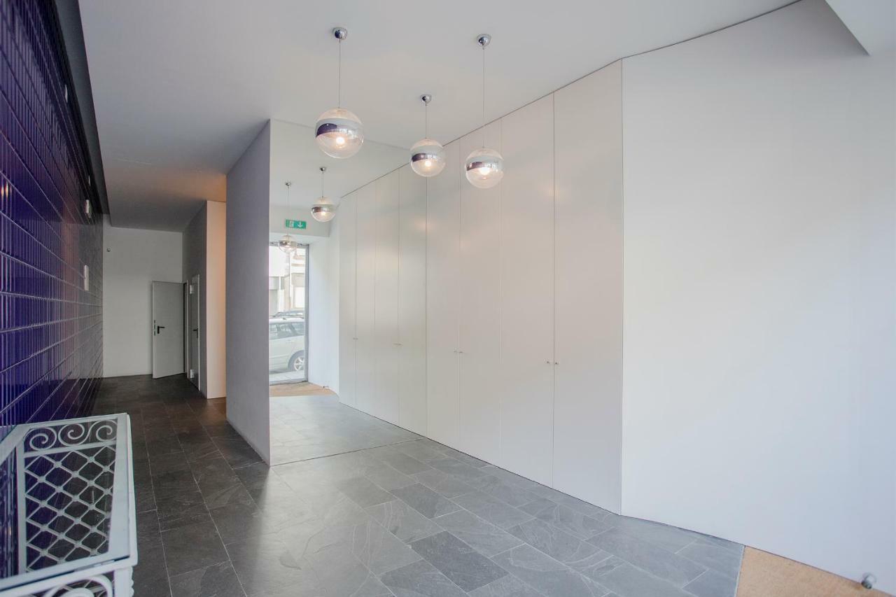 Apartment Liiiving In | Bright Light