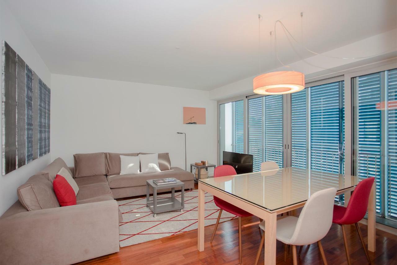 Apartment Liiiving In | Bright Light *